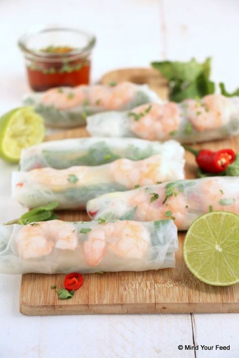 vietnamese springrolls Shrimp Rice Paper Rolls, Rice Paper Rolls Recipes, Rice Paper Recipes, Shrimp Rice, Vietnamese Spring Rolls, Rice Paper Rolls, Viet Food, Shrimp And Rice, Vietnam Food