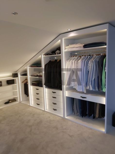 Dressing Room Design Small Space, Attic Bedroom Storage, Attic Wardrobe, Attic Bedroom Designs, Room Design Modern, Attic Closet, Dream Closet Design, Closet Renovation, Attic Design