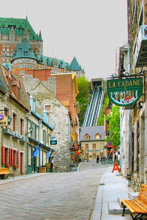 Chateau Frontenac Quebec, Puzzle Ideas, Chateau Frontenac, Quebec City Canada, Eco Lodges, Retirement Travel, Old Quebec, Canada Road Trip, Travel Canada