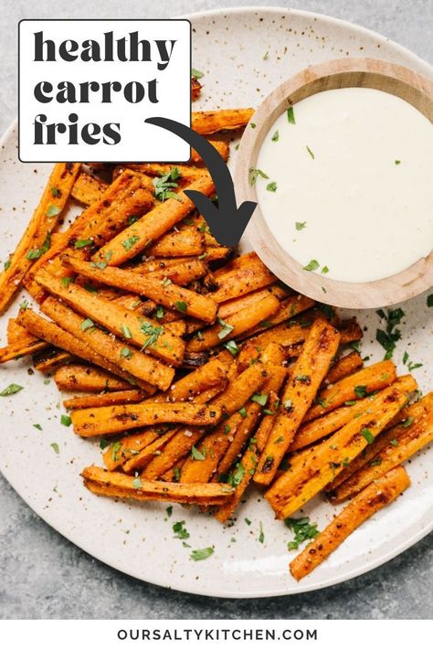 Carrot fries are crispy, crave-able, and a great way to get your picky eaters to try a new vegetable side dish! Carrot fries are also a healthy alternative to traditional french fries - they're low carb, oven baked, and packed with vitamins and nutrients. Serve them with ranch dressing or garlic aioli and watch your kiddos gobble them up! #sidedish #carrots #carrotrecipes #healthyrecipes #lowcarb Carrot Fries Recipe, Roasted Carrot Fries, Carrot Fries Baked, Roasted Carrot, Carrot Fries, Baked Carrots, Fries Recipe, School Snack, Potato Fries