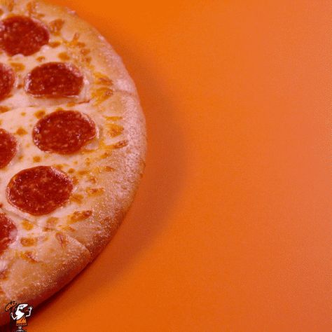 Pizza Gif, Crazy Bread, Pizza Box Design, Pizza Cheese, Little Caesars, Pizza Branding, Pizza Express, Pizza Style, Pizza Design