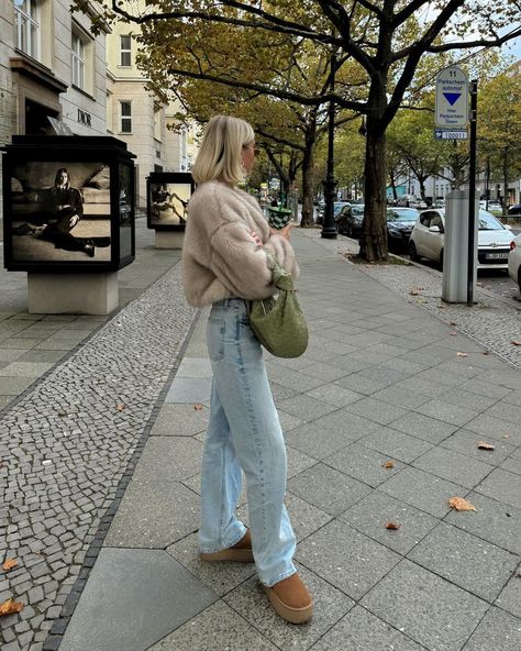 Kristin K. (@tini_leah) • Instagram photos and videos Chilly Fits, Winter Warm Outfits, Trendy Cardigans, Simple Fall Outfits, Women Overcoat, Turndown Collar, Warm Outfits, Autumn Outfit, Outfit Inspo Fall