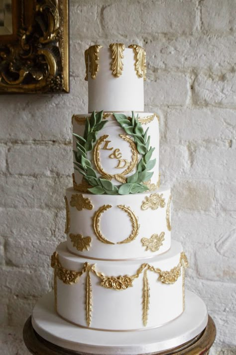 Grecian Wedding Decor, Greek Mythology Wedding, Greek Mythology Cake, Greek Wedding Cake, Greco Roman Wedding, Ancient Greek Wedding, Ancient Greek Cake Design, Ancient Greece Wedding, Greek Wedding Theme