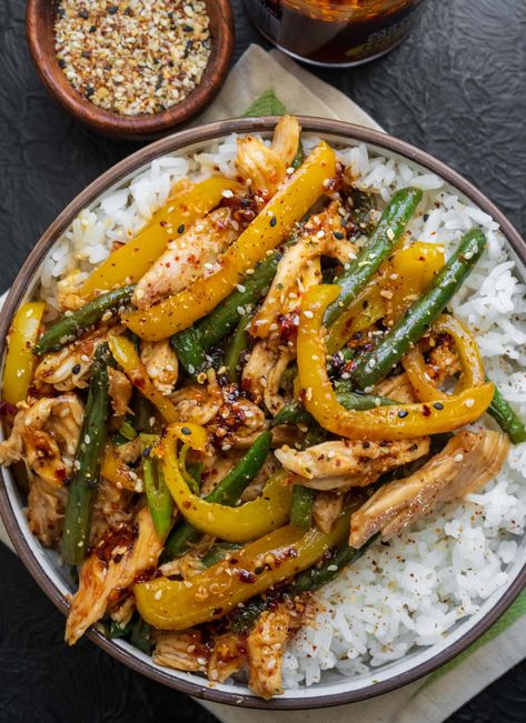 30-Minute Hot Honey Sesame Rotisserie Chicken Stir Fry Hot Honey Chicken Stir Fry, Healthy Hot Dinner Recipes, Use Rotisserie Chicken Recipes, Asian Rotisserie Chicken Recipes, Rotisserie Chicken Teriyaki, Rotisserie Chicken Stir Fry, Healthy Rotisserie Chicken Recipes, Rotisserie Chicken Meals, Honey Sesame Sauce