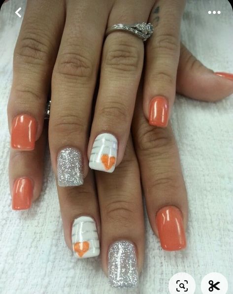 Gel Nail Designs Summer Short, Fun Gel Nails Ideas Summer, Ms Awareness Nails, Fall Acrylic Nails Ideas Short, Tennessee Vols Nails Designs, Orange Fingernails, Orange Nail Ideas Summer, Summer Fingernails, Orange Nails With Design