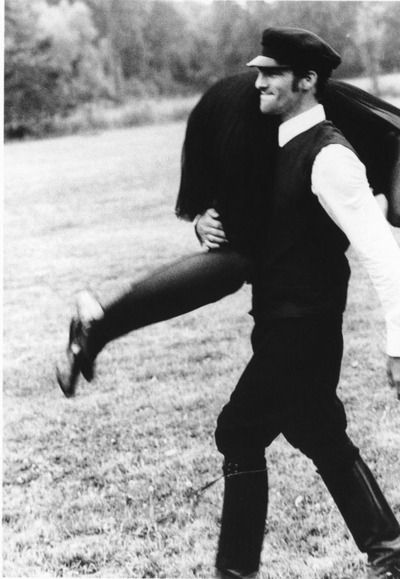 Man Carrying Woman, Black And White Couples, Image Couple, Ellen Von Unwerth, By Any Means Necessary, Old Love, Oscar Wilde, Well Dressed Men, Paros