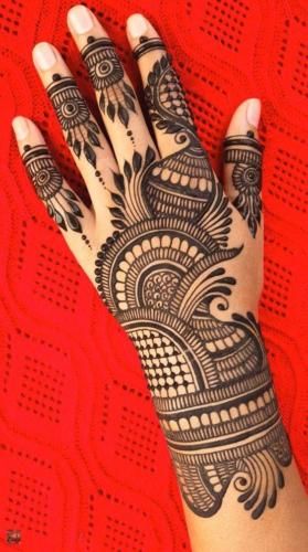 Easy Mehendi Designs For Front Hand, Hairstyles Mehndi, Hand Mehndi Designs Back, Simple Mehndi Designs Front Hand, Front Hand Mehndi Designs, Latest Mehndi Design, Mehndi Hairstyles, Front Hand Mehndi, Hand Mehndi Designs