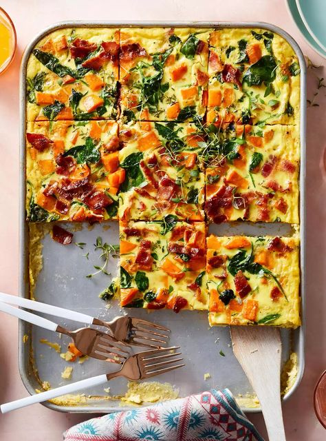 Sheet Pan Quiche Recipes, Quiche Sweet Potato, Sweet Potato Spinach Quiche, Sheet Pan Quiche, Savoury Breakfast Ideas, Sweet Potato Quiche, Spinach And Sweet Potato, Potato Quiche, Fancy Edges