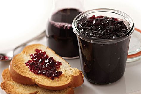 Bottled grape juice, sugar and fruit pectin are cooked briefly then processed in a canner to produce gleaming jars of homemade jelly. Refrigerator Vegetables, Sure Jell Recipe, Elderberry Jelly Recipe, Red Pepper Jelly Recipe, Homestead Canning, Pomegranate Jelly, Blueberry Jelly, Pepper Jelly Recipes, Elderberry Recipes