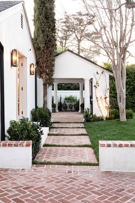 Courtyard Driveway Ideas, Brick Lined Driveway, White Brick Patio, Brick Paver Driveway, Brick Driveway, Tree Lined Driveway, Brick Walkway, Recycled Brick, Paver Driveway