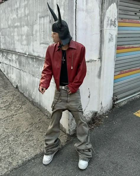 go on my tik tok:0verl00ked #outfit #streetwearoutfitsmen #baggyy2k #outfitinspo #streetwear #fashion #baggy Baggy Street Style, Playboi Carti Outfits, Streetwear Fashion Baggy, Underground Fashion, Bandana Outfit, Underground Clothing, Fashion Baggy, Streetwear Ideas, Streetwear Fits