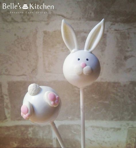 Another look at these adorable bunny cake pops to kick off the long weekend! #cake #cakestagram #cakepops #easter #bunny #eastercake #eastercakepops #bunnycakepops #easterbunny Cake Pops Vanilla, Vanilla Cake Pops, Bunny Cake Pops, Bunny Cakes, Easter Cake Pops, Cupcakes Decorados, Bunny Party, Cake Pop Recipe, Easter Baking