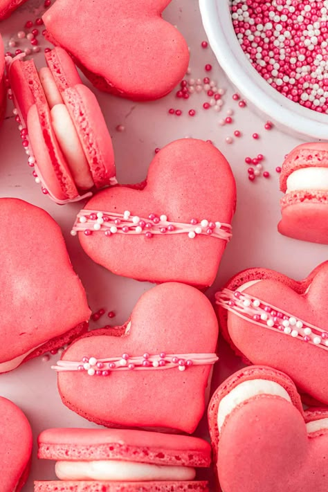 Heart Macarons Recipe, Valentines Day Macarons, Valentines Macarons, Valentine's Macarons, Valentine’s Day Macarons, Heart Macaroons, Pink Macrons, Red Heart Macarons, Heart Shaped Macarons Aesthetic