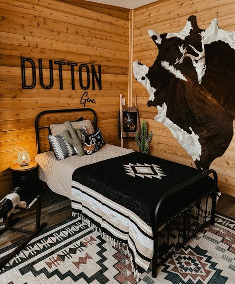 Cheyenne Swindle Negrete's Amazon Page Boys Cowboy Room, Western Boys Room, Western Kids Rooms, Western Room Ideas, Cowboy Room, Western Room, Western Nursery, Country Bedroom Decor, Ranch House Decor