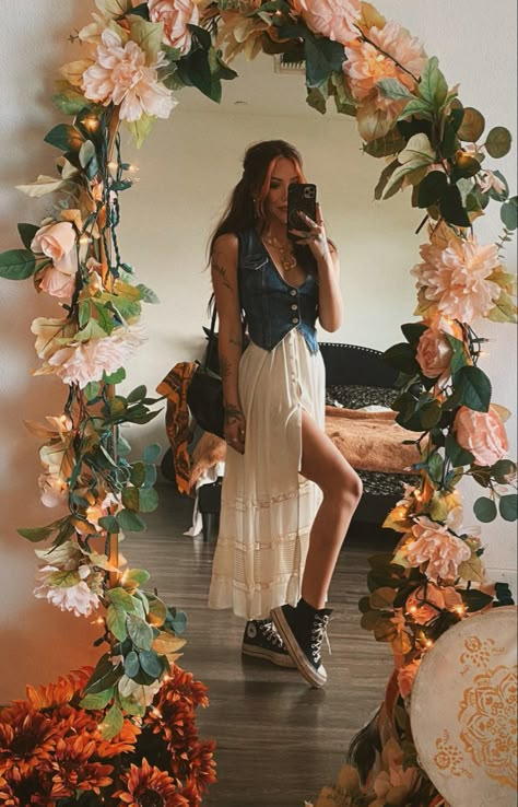 Deep Winter Boho Style, Salem Outfits Summer, Cute Christmas Outfits For Women, Estilo Vanessa Hudgens, Selfie Challenge, Fest Outfits, Mode Hippie, Looks Country, Estilo Hippie