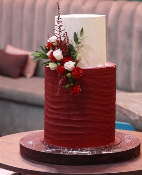 Burgundy And Blush Wedding Cake, Burgundy Cakes, Blush Wedding Cake, Debut Cake, 28 Birthday, Blush Wedding Cakes, Burgundy And Blush Wedding, 28th Birthday, Pinterest Ideas