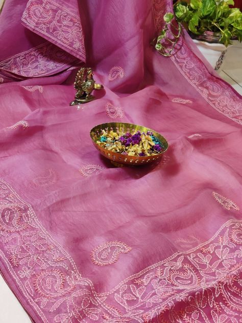 *❤️Onion pink colour* *Pure handloom 4×4 ply organza silk saree with beautiful chikankari embroidery borders and pallu comes with crepe silk blouse having work for sleeves* Price :10800/- Buy it soon... Limited stock !!! #dfeminineshoppeestore DM for orders!!!!!!!. Dr Neeta sharma -8827366281 Embroidery Borders, Onion Pink, Chikankari Embroidery, Organza Silk Saree, Pink Colour, Limited Stock, Silk Blouse, Silk Saree, Silk Sarees