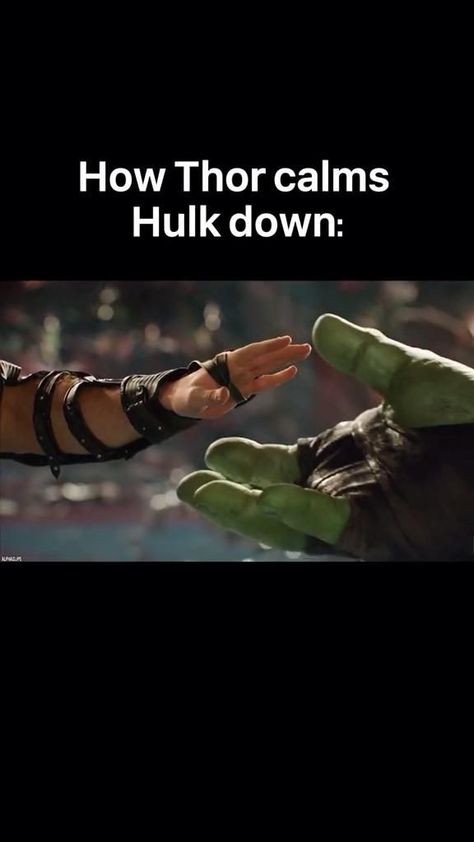 Marvel Avengers Funny Videos, Marvel Pause Game, Avengers Bloopers, Hulk Memes, Marvel Bloopers, Avengers Video, We Have A Hulk, Marvel Edit, Disney Princess Funny