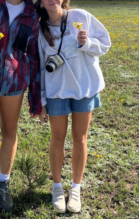 Summer Camp Outfit Ideas, Utah Fits, Summer Camp Outfits, Utah Outfits, Utah Style, Warm Weather Outfits, Camping Outfits, Summer 24, Summer Fits