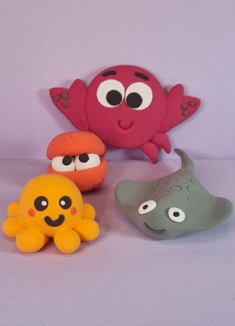 Air Dry Clay Animals, Baby Octopus, Clay Animals, Dry Clay, Stingray, Air Dry Clay, Clay Creations, Rubber Duck, Clay Crafts