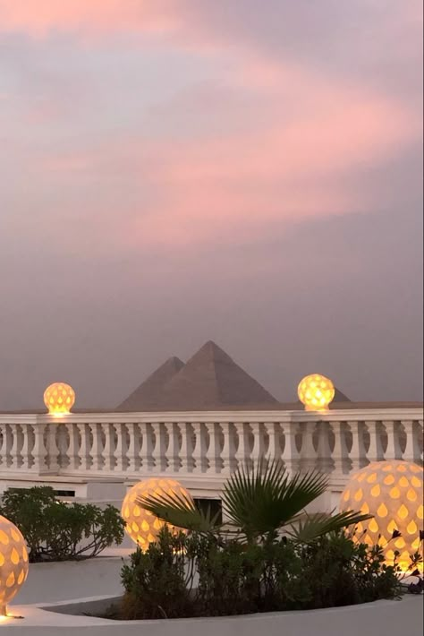 Egypt Aesthetic, The Pyramids, Egypt Travel, Beautiful Places To Travel, Nature Aesthetic, Travel Inspo, Pretty Places, Dream Destinations, Travel Aesthetic