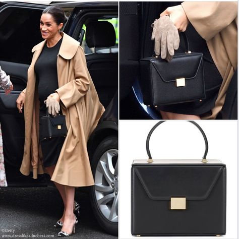 Victoria Beckham 'Vanity Box' Black Handbag-Meghan Markle - Dress Like A Duchess Victoria Beckham Handbags, Vanity Handbag, Meghan Markle Dress, Meghan Markle Outfits, Royal History, Duchess Meghan, Prins Harry, Kate And Meghan, Tory Burch Fleming