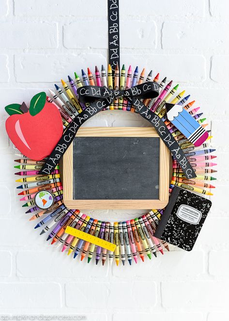 Teaching Decor, Clothespin Wreaths, Classroom Wreath, Christmas Presents For Teachers, Crayon Wreath, School Wreaths, Handmade Teacher Gifts, Teacher Party, Teacher Wreaths