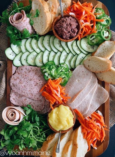 Vietnamese Banh Mi Charcuterie Board, Banh Mi Platter, Vietnamese Finger Food Party, Bahn Mi Board, Bahn Mi Charcuterie Board, Banh Mi Board, Vietnamese Platter, Vietnamese Charcuterie Board, Asian Charcuterie Board Ideas