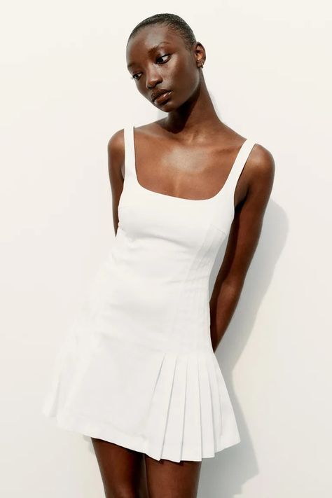 33 Summer Zara Dresses that Are a Cut Above the Rest | Who What Wear Box Pleat Dress, Dress With Square Neckline, Side Box, Zara Summer, Zara Woman Dress, Zara Shorts, Pleated Mini Dress, Zara White, Pleated Shorts