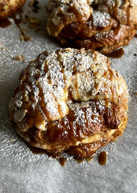 Apple Pie Almond Croissants — Well Made by Kiley Almond Frangipane, Making Apple Pie, Almond Croissants, Apple Snacks, Mini Croissants, Croissant Recipe, Almond Croissant, Dessert Spread, Apple Pie Filling