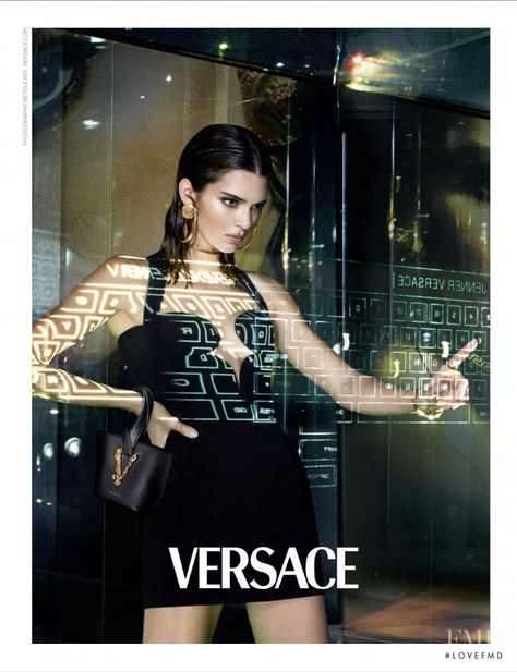 Photo feat. Kendall Jenner - Versace - Spring/Summer 2020 Ready-to-Wear - Fashion Advertisement | Brands | The FMD #lovefmd Fashion Advertisement, Fashion Model, Kendall Jenner, The Fashion, Fashion Brand, Versace, Ready To Wear, Spring Summer, Magazine