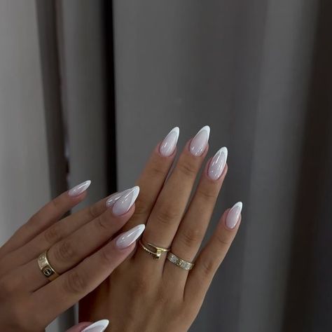 ALBA on Instagram: "Milky, Lunar beauty & Cream puff from @blueskykosova 🧚‍♀️" Milky White Prom Nails, Milky Nails With Gems, Milky White Nails With Stars, Milky White Christmas Nails, Nails Inspo White, Milky Manicure, White Nails Almond, Nail Inspo White, White Nails With Designs