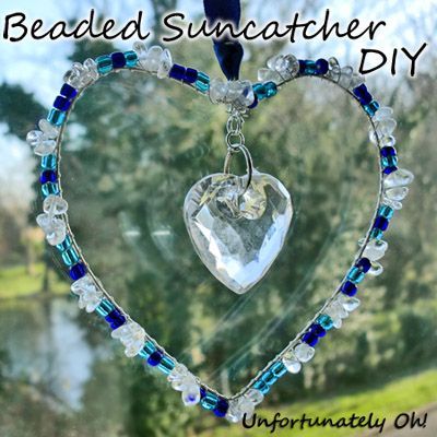 Unfortunately Oh!: tutorial - Beaded sun catcher Sun Catcher Diy, Crystal Suncatchers Diy, Suncatcher Diy, Stages Of Development, Diy Suncatchers, Christmas Is Over, Diy Collier, Diy Wind Chimes, Crystal Suncatcher