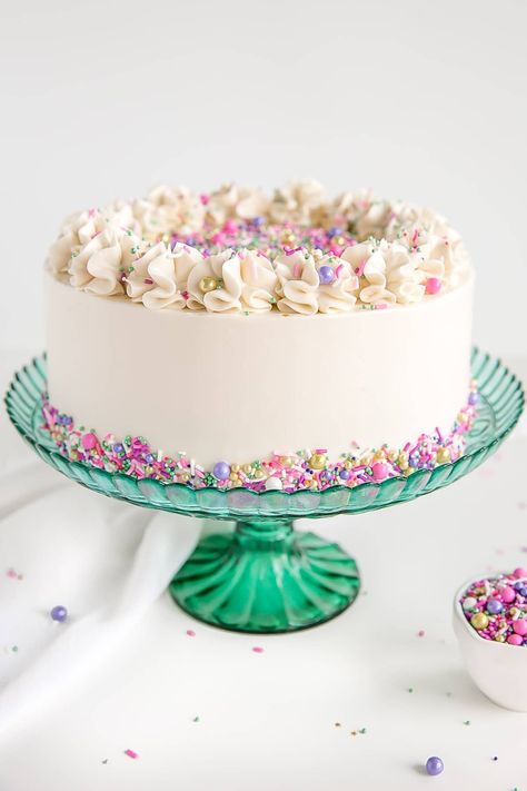 Reduce Classic White Cake, Best White Cake Recipe, 28th Birthday Cake, 28 Birthday, 60s Party, White Birthday Cakes, White Cake Recipe, Wedding Cake Recipe, Cake Layers