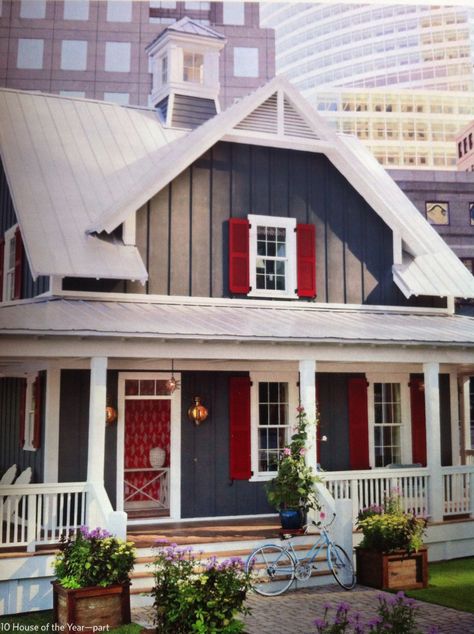 Gray batten board siding, white trim and red shutters <3 Red House Exterior, Red Shutters, Cabin Exterior, Grey Houses, Shutters Exterior, Front Door Colors, House Siding, Red House, Farmhouse Exterior