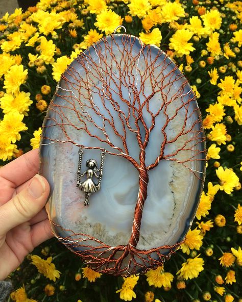 Agate Suncatcher, Agate Crafts, Agate Slice Art, Glass Overlay, Bead Tree, Copper Sculpture, Wire Bonsai, Wire Ideas, Beaded Memory Wire Bracelets