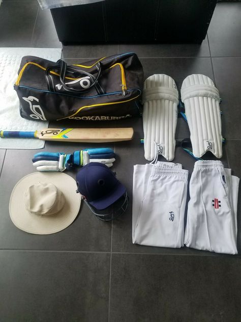 Junior Kookaburra Cricket Kit in excellent condition 2018 kit includes extras Cricket Kit, Cricket Balls, Batting Gloves, Cricket Bat, Online Marketplace, Bat, Top Brands, Collectibles, Electronics