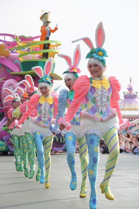 Disney Parade, Theme Park Outfits, Easter Costume, Disney Easter, Tokyo Disney Sea, Holiday Costumes, Bunny Costume, Easter Parade, Disney Cosplay