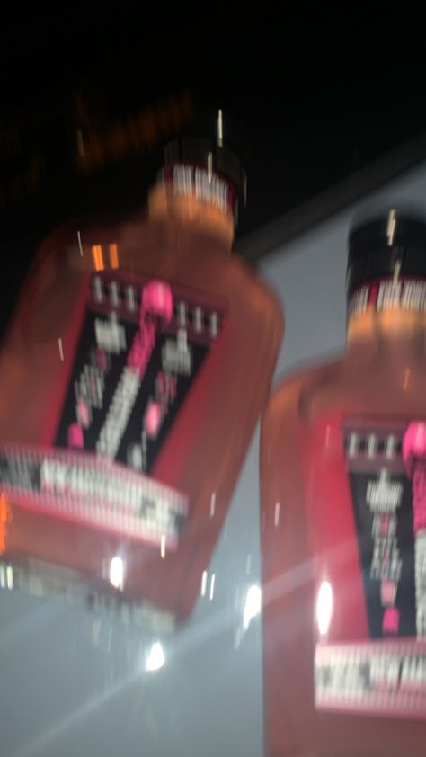 Bottles Of Alcohol Aesthetic, Night Alcohol Snapchat, Pretty Alcoholic Drinks, Simple Henna Tattoo, Yummy Alcoholic Drinks, Alcohol Party, Pretty Pens, Snap Friends, Alcohol Aesthetic