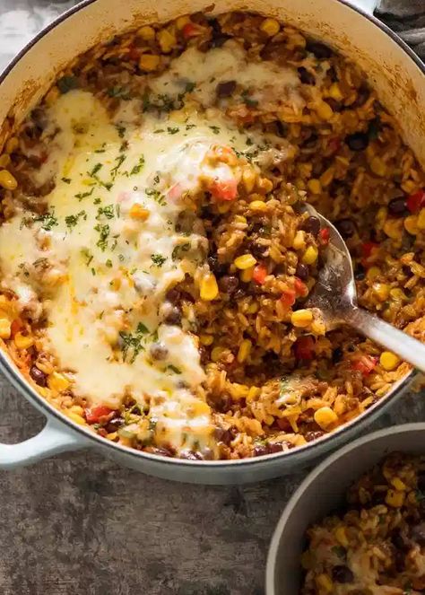 Mince And Rice, Kid Dinners, Mexican Ground Beef Casserole, Mexican Rice Casserole, Minced Beef Recipes, Beef Enchilada, Ground Beef Rice, Ground Beef Stroganoff, Mexican Beef