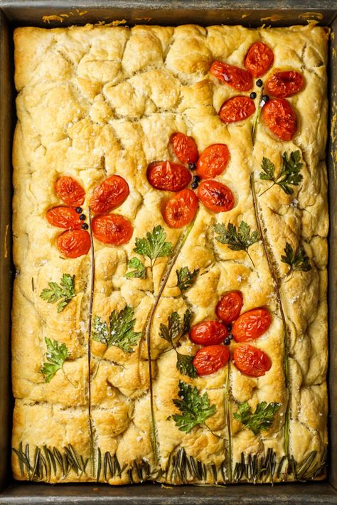 Garden Art Lagana (the Greek Focaccia) Bread Edible Garden Landscape, Floral Focaccia, Garden Bread, Dimitras Dishes, Greek Bread, Foccacia Bread, Bread Toppings, Savory Bites, Food Decorations