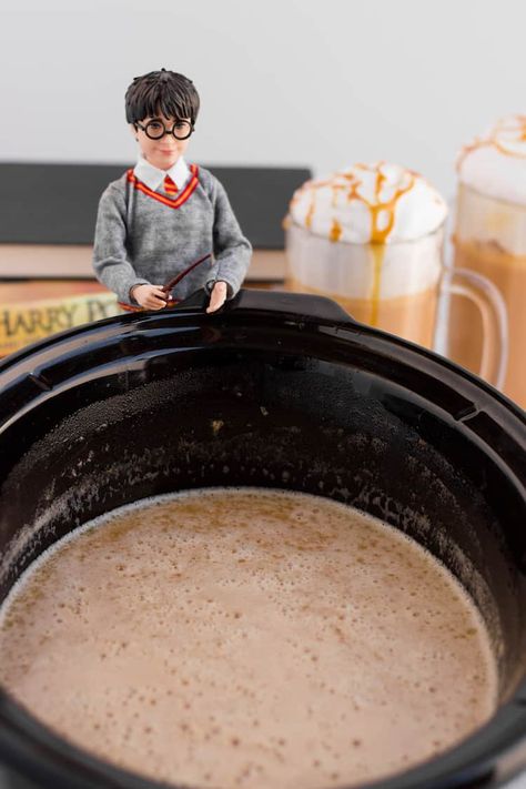 Butterbeer Crockpot Recipe, Crockpot Butterbeer Recipe, Butter Bear Harry Potter Recipe, Crockpot Butterbeer, Hot Butterbeer Recipe, Butter Beer Recipe, Dip For Beer Bread, Butter Beer Recipe Harry Potter, Hot Butterbeer