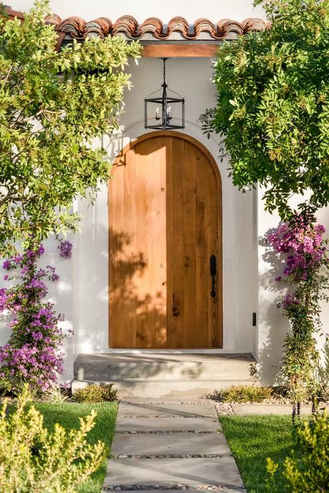 Redesigned Beau Casa-Built Spanish Residence (9 Photos) - Dwell Spanish Exterior, Solid Wood Entry Doors, Spanish Bungalow, Tuscan Style Homes, Bali House, Wood Entry Doors, Spanish Style Homes, Inspirational Photos, Spanish Revival