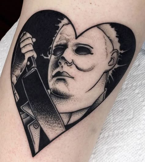 Horror Small Tattoo Ideas, Michael Myers Heart Tattoo, Michael Myers Small Tattoo, Small Michael Myers Tattoo, Girly Horror Tattoo, Michael Myers Tattoo Design, Horror Movie Tattoos Ideas, Micheal Myers Tattoo, Michael Myers Tattoo