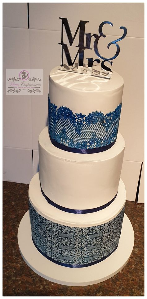 Traditional wedding cake Tswana Traditional Wedding Cakes, African Wedding Cakes, Wedding Cake Servings, Gen Z Wedding, Traditional Wedding Cakes, Beer Cake, Traditional Wedding Cake, Wedding Cake Recipe, Themed Wedding Cakes