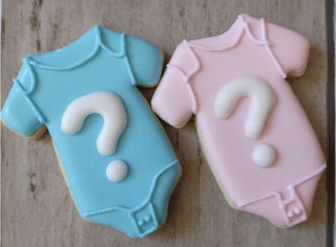 Cookies Gender Reveal Ideas, Gender Cookies Reveal, Gender Reveal Onesie Cookies, Gender Reveal Cutout Cookies, Gender Reveal Sugar Cookie Ideas, Gender Reveal Biscuits, Gender Reveal Royal Icing Cookies, Gender Reveal Decorated Cookies, Gender Reveal Cookies Decorated