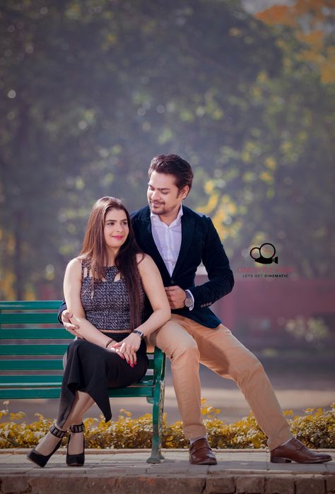 Giral Photo, Photography Stills, Pre Wedding Photoshoot Beach, Pre Wedding Photoshoot Props, Couples Pose, Colour Correction, Pre Wedding Photoshoot Outfit, Pre Wedding Photography, Wedding Photoshoot Props