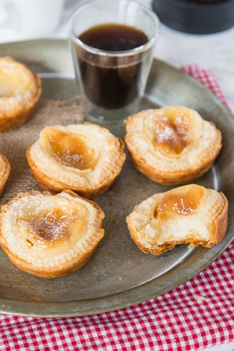 Easy Portuguese Custard Tarts Easy Portuguese Custard Tarts, Egg Custard Tarts, Natas Recipe, Portuguese Foods, Portuguese Custard Tarts, Custard Tarts, How To Make Eggs, Egg Custard, Custard Tart