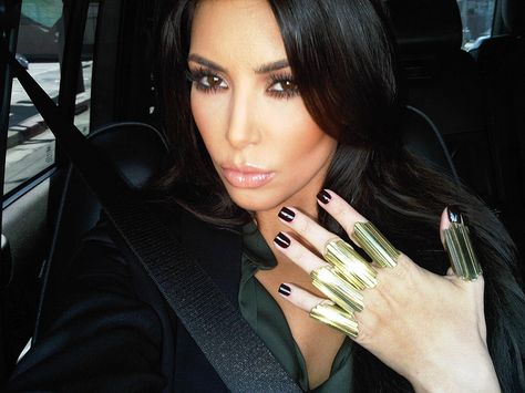 Kim Kardashian Nails, Kardashian Girls, Kardashian Nails, Kim Kardashian Wedding, Wedding Nail Polish, Infinity Nails, Natural Nail Art, Black Nail Polish, Short Square Nails