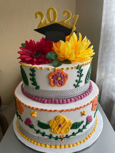 Grad Party Mexican Theme, Mexican Grad Party Ideas, Mexican Graduation Centerpieces, Mexican Theme Graduation Cap, Mexican Theme Graduation Cake, Graduation Party Ideas High School Mexican Theme, Graduation Party Mexican Theme, Mexican Graduation Cake, Graduation Mexican Party Ideas